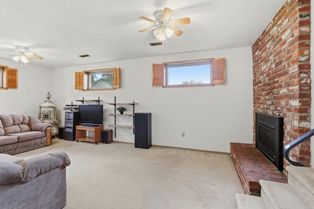 10015 E 18th Ave, Spokane Valley, WA 99206
