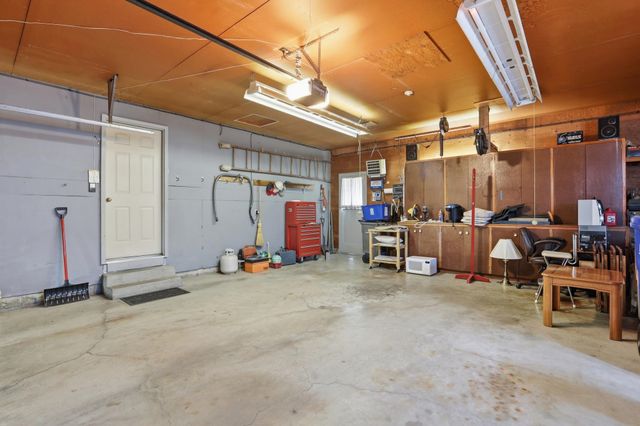 10015 E 18th Ave, Spokane Valley, WA 99206