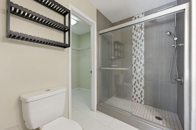 557 Rough Leaf Lane, Mary Esther, FL 32569