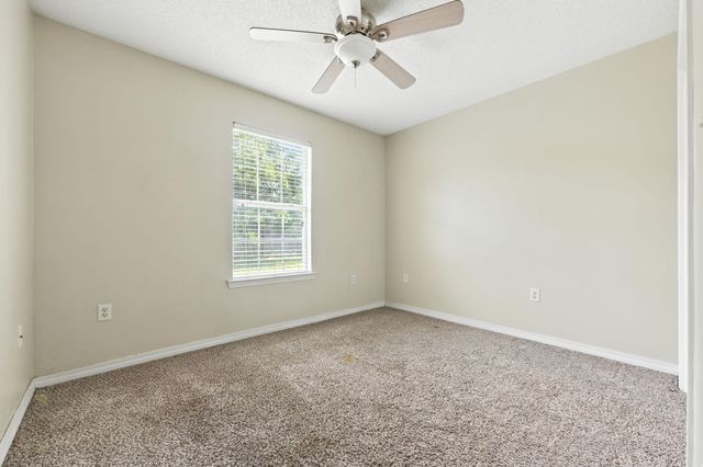 557 Rough Leaf Lane, Mary Esther, FL 32569