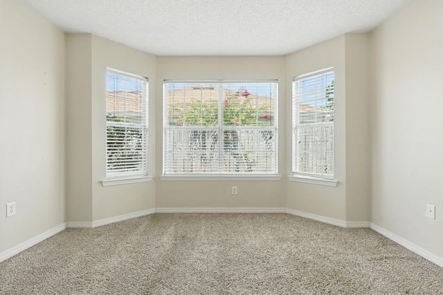 557 Rough Leaf Lane, Mary Esther, FL 32569