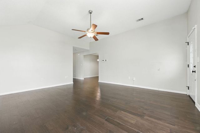557 Rough Leaf Lane, Mary Esther, FL 32569