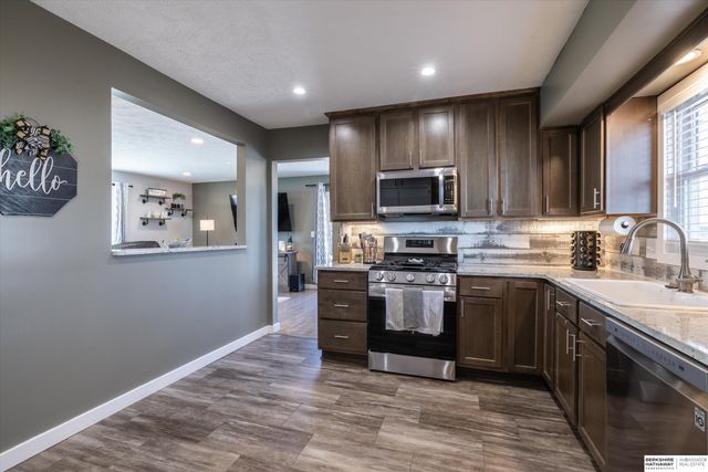 9604 Ruggles Street, Omaha, NE 68134