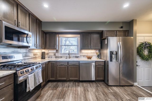 9604 Ruggles Street, Omaha, NE 68134