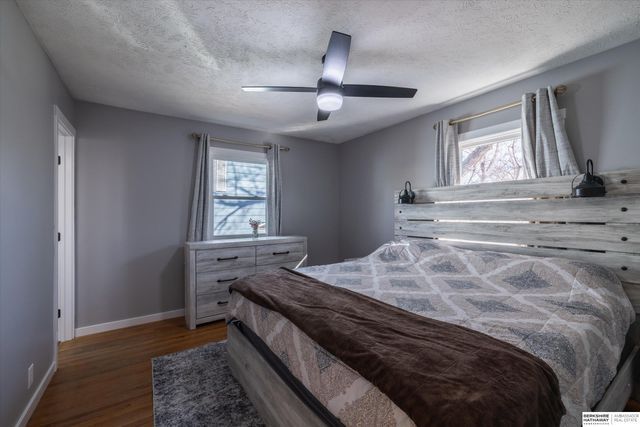 9604 Ruggles Street, Omaha, NE 68134