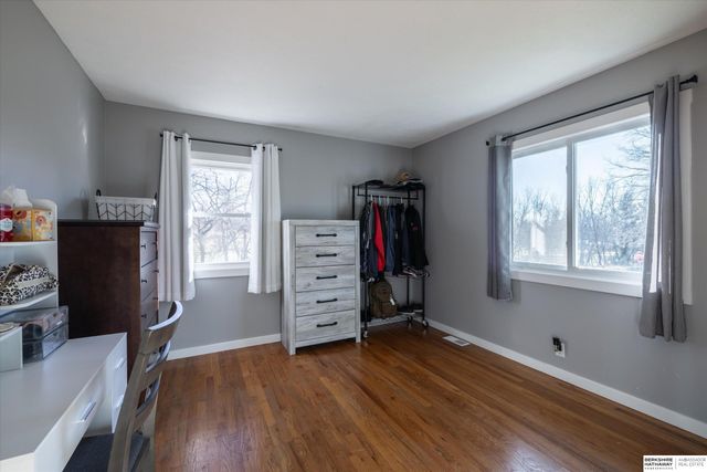 9604 Ruggles Street, Omaha, NE 68134