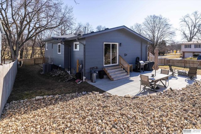 9604 Ruggles Street, Omaha, NE 68134