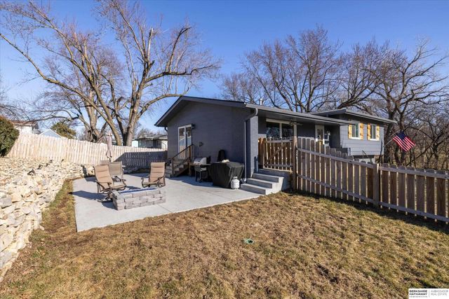 9604 Ruggles Street, Omaha, NE 68134