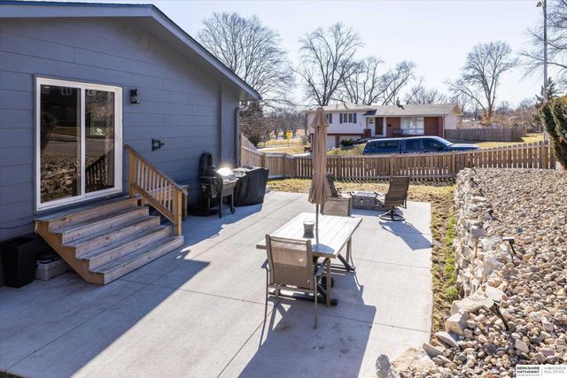 9604 Ruggles Street, Omaha, NE 68134