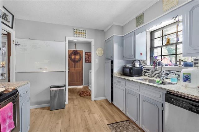 10575 Thomas Road, Theodore, AL 36582