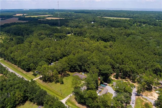 10575 Thomas Road, Theodore, AL 36582