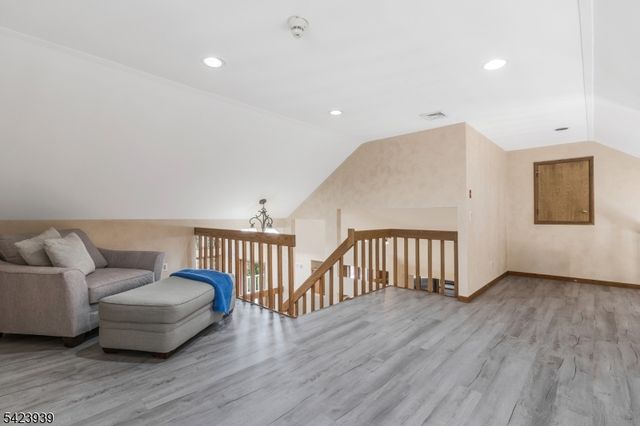 76 Mountain Spring Dr, Sparta Twp., NJ 07871