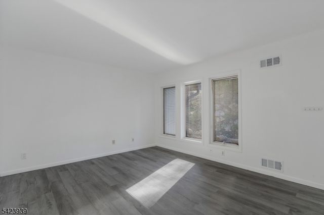 76 Mountain Spring Dr, Sparta Twp., NJ 07871