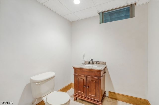 76 Mountain Spring Dr, Sparta Twp., NJ 07871