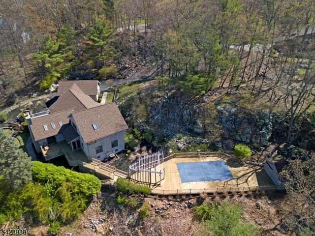 76 Mountain Spring Dr, Sparta Twp., NJ 07871