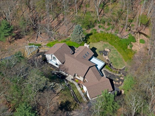 76 Mountain Spring Dr, Sparta Twp., NJ 07871