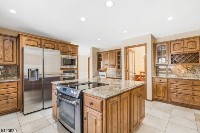 76 Mountain Spring Dr, Sparta Twp., NJ 07871