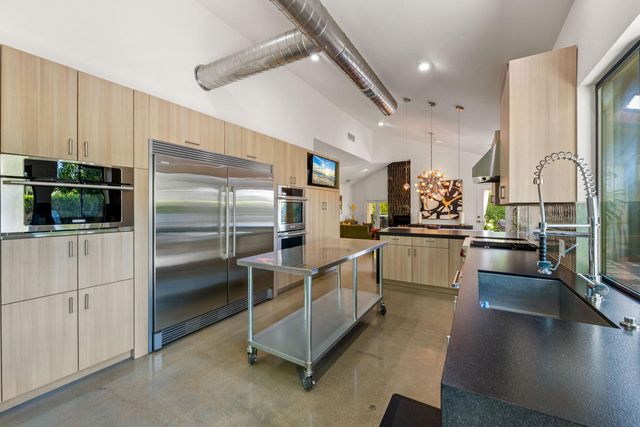 24 Calle Ardilla, Rancho Mirage, CA 92270