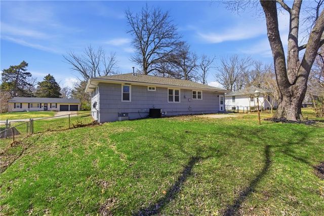 10109 White Avenue, Kansas City, MO 64134