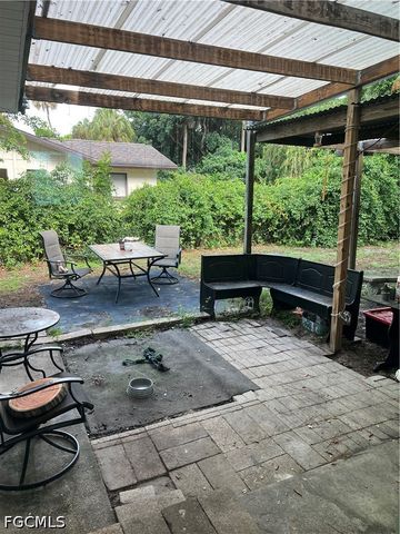 1802 Marilyn DR, North Fort Myers, FL 33917