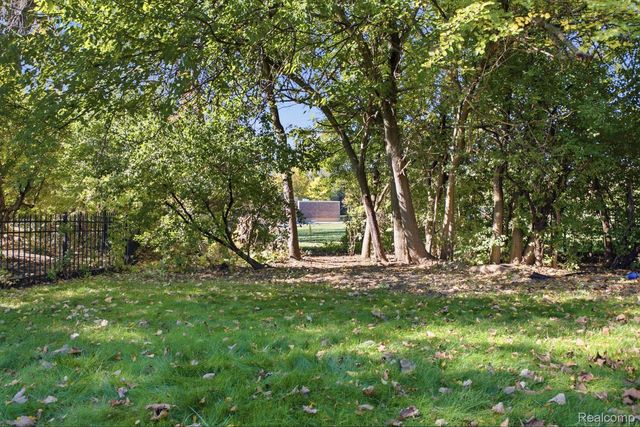 16235 Winchester Drive, Northville Township, MI 48168