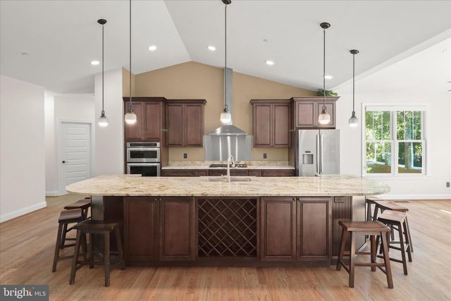 2106 EDWIN LN, Crownsville, MD 21032