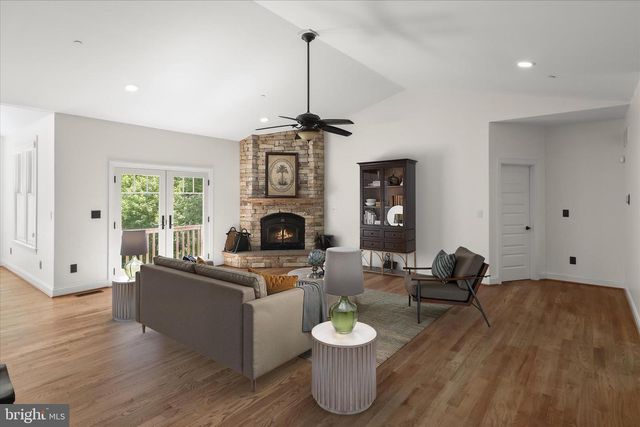 2106 EDWIN LN, Crownsville, MD 21032