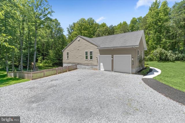 2106 EDWIN LN, Crownsville, MD 21032