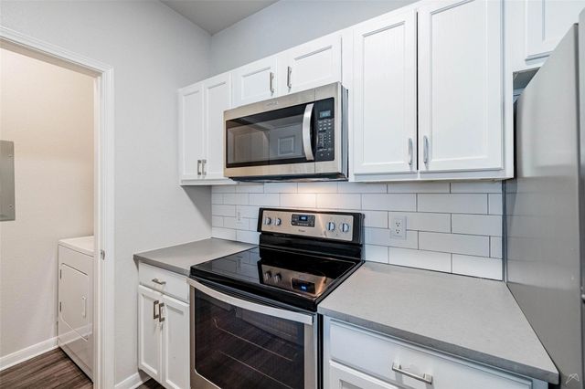 12215 Hunters Chase DR N-1204N, Austin, TX 78729