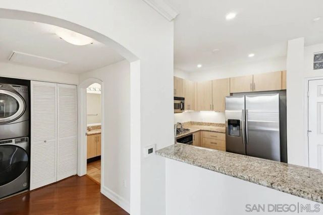 550 Park Blvd 2604, San Diego, CA 92101