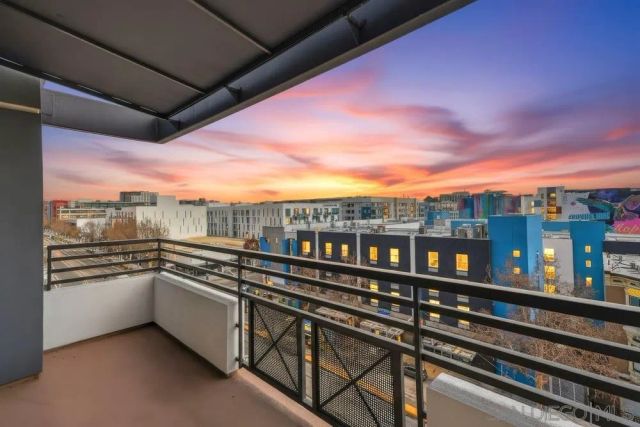 550 Park Blvd 2604, San Diego, CA 92101