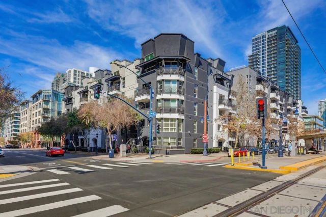 550 Park Blvd 2604, San Diego, CA 92101