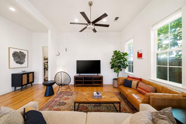 1319 Shearn Street, Houston, TX 77007