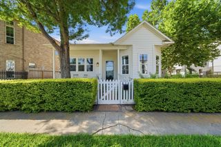1319 Shearn Street, Houston, TX 77007