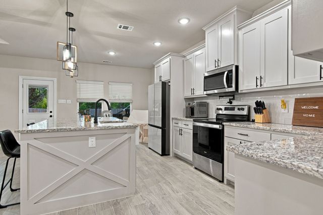 4822 Wichita Street, Granbury, TX 76048