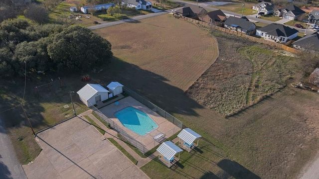 4822 Wichita Street, Granbury, TX 76048