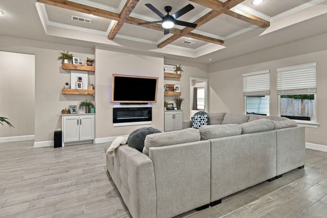 4822 Wichita Street, Granbury, TX 76048