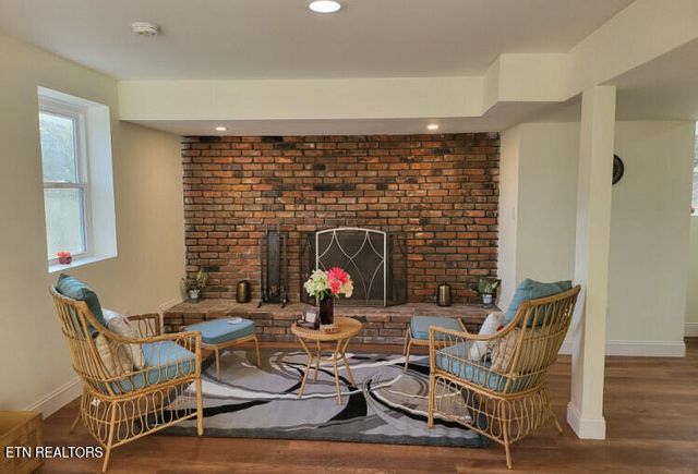 790 Sulphur Springs Rd, Clinton, TN 37716