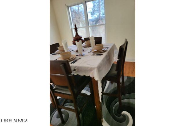 790 Sulphur Springs Rd, Clinton, TN 37716
