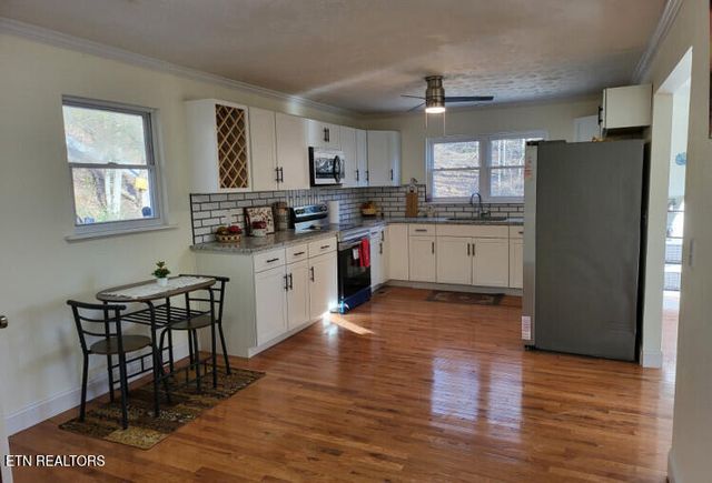 790 Sulphur Springs Rd, Clinton, TN 37716