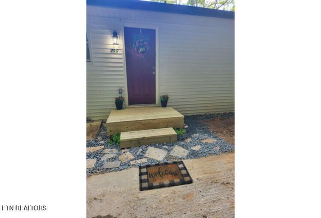 790 Sulphur Springs Rd, Clinton, TN 37716