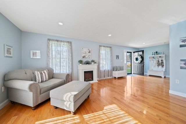 150 E High St, Avon, MA 02322