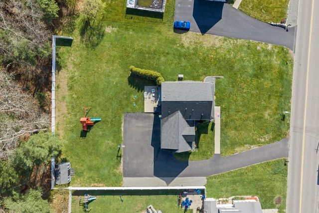 150 E High St, Avon, MA 02322