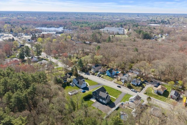 150 E High St, Avon, MA 02322