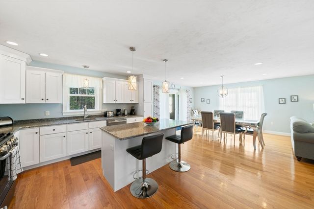 150 E High St, Avon, MA 02322
