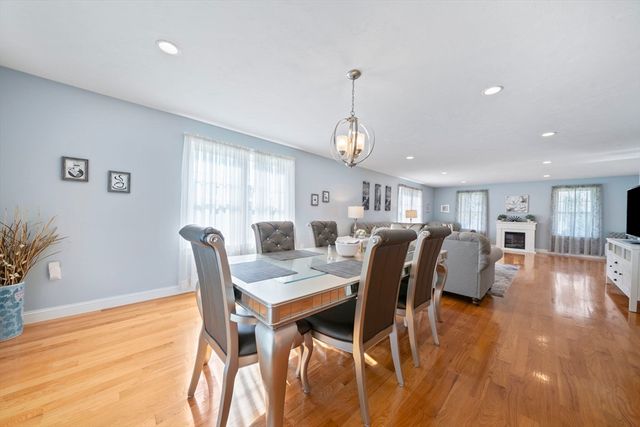 150 E High St, Avon, MA 02322