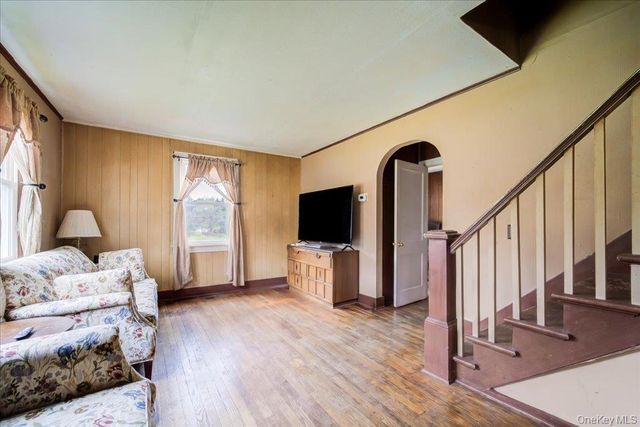144 Cream Street, Poughkeepsie, NY 12601