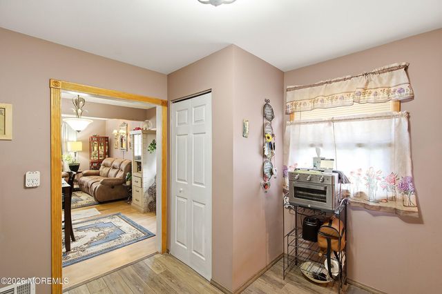 17 Locust Road, Howell, NJ 07731