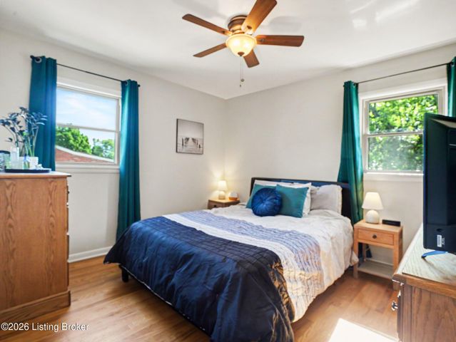9322 Fairground Rd, Louisville, KY 40291