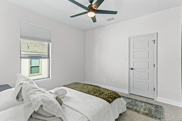 330 Navarro, Boerne, TX 78006